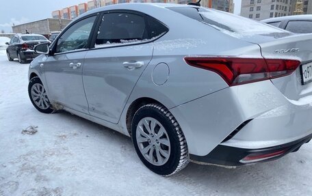 Hyundai Solaris II рестайлинг, 2022 год, 1 365 000 рублей, 7 фотография