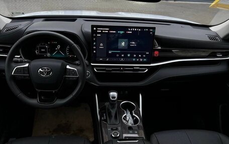 Toyota Highlander, 2026 год, 5 300 152 рублей, 8 фотография