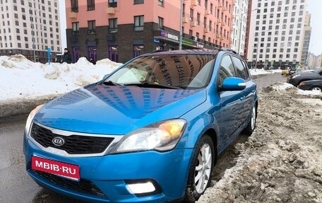 KIA cee'd I рестайлинг, 2011 год, 695 000 рублей, 1 фотография