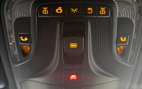 Mercedes-Benz V-Класс, 2019 год, 5 900 000 рублей, 24 фотография