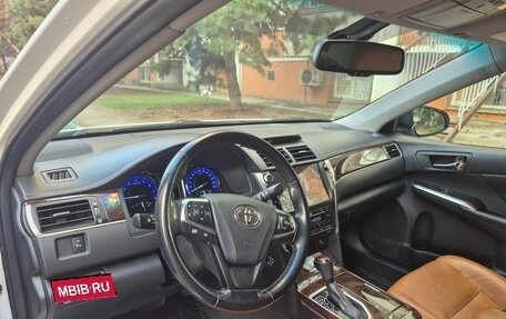 Toyota Camry, 2016 год, 2 200 000 рублей, 5 фотография