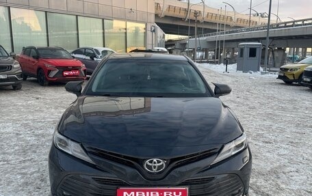 Toyota Camry, 2020 год, 2 750 000 рублей, 1 фотография