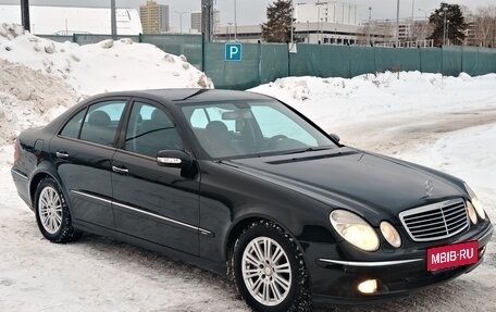 Mercedes-Benz E-Класс, 2004 год, 799 000 рублей, 1 фотография