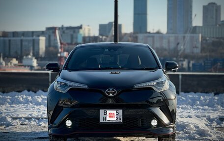 Toyota C-HR I рестайлинг, 2017 год, 1 900 000 рублей, 2 фотография