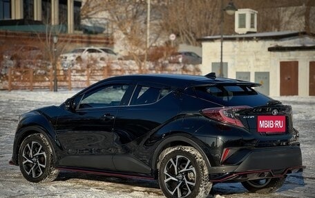 Toyota C-HR I рестайлинг, 2017 год, 1 900 000 рублей, 5 фотография