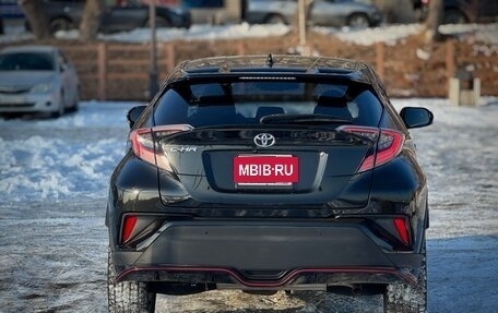 Toyota C-HR I рестайлинг, 2017 год, 1 900 000 рублей, 12 фотография