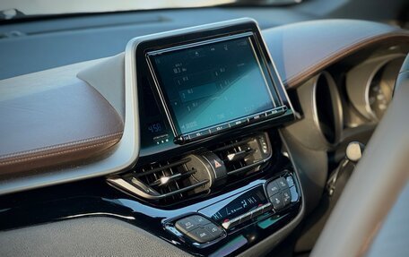 Toyota C-HR I рестайлинг, 2017 год, 1 900 000 рублей, 20 фотография