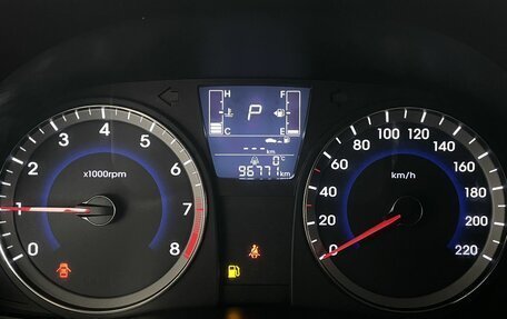 Hyundai Solaris II рестайлинг, 2014 год, 1 055 000 рублей, 14 фотография