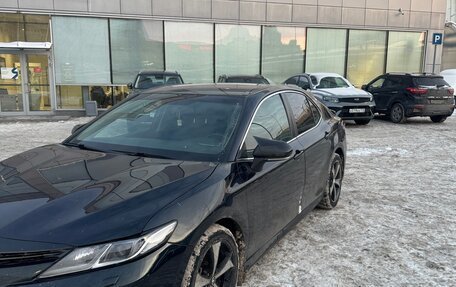 Toyota Camry, 2020 год, 2 750 000 рублей, 2 фотография