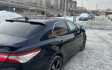 Toyota Camry, 2020 год, 2 750 000 рублей, 4 фотография