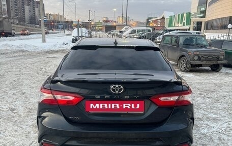 Toyota Camry, 2020 год, 2 750 000 рублей, 3 фотография