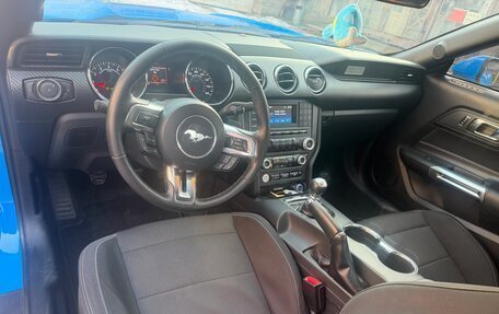 Ford Mustang VI рестайлинг, 2016 год, 2 500 000 рублей, 8 фотография