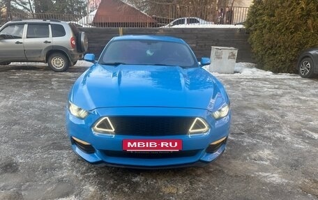 Ford Mustang VI рестайлинг, 2016 год, 2 500 000 рублей, 3 фотография