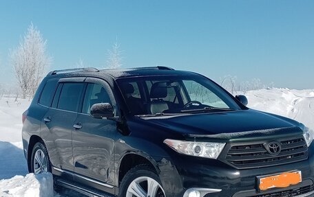 Toyota Highlander III, 2011 год, 1 800 000 рублей, 13 фотография