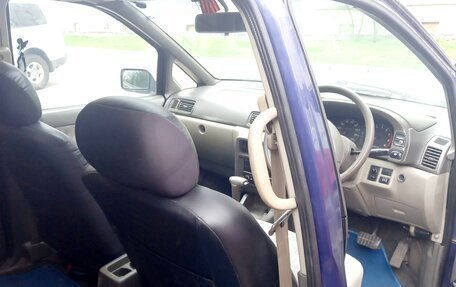 Nissan Prairie III, 1996 год, 300 000 рублей, 5 фотография