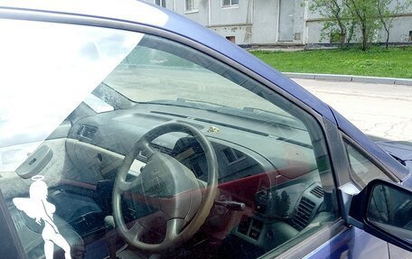 Nissan Prairie III, 1996 год, 300 000 рублей, 4 фотография