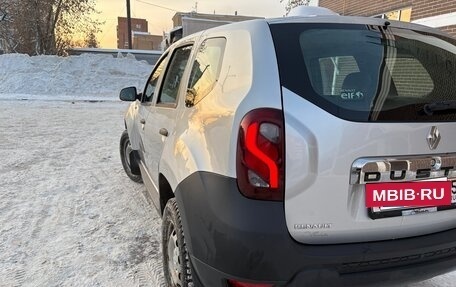 Renault Duster I рестайлинг, 2016 год, 1 000 000 рублей, 4 фотография