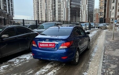 Hyundai Solaris II рестайлинг, 2012 год, 750 000 рублей, 3 фотография