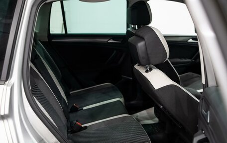 Volkswagen Tiguan II, 2019 год, 3 076 000 рублей, 17 фотография