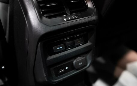 Volkswagen Tiguan II, 2019 год, 3 076 000 рублей, 15 фотография