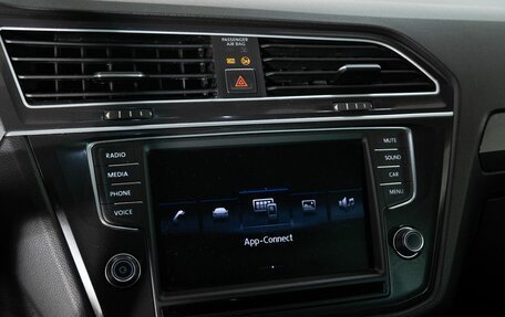 Volkswagen Tiguan II, 2017 год, 2 380 000 рублей, 13 фотография