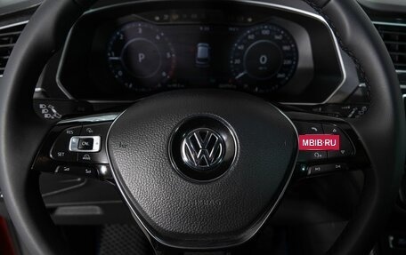 Volkswagen Tiguan II, 2017 год, 2 380 000 рублей, 11 фотография