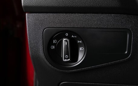 Volkswagen Tiguan II, 2017 год, 2 380 000 рублей, 22 фотография