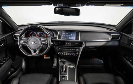 KIA Optima IV, 2018 год, 2 349 000 рублей, 10 фотография