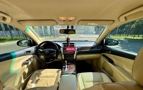 Toyota Camry, 2016 год, 1 900 000 рублей, 9 фотография