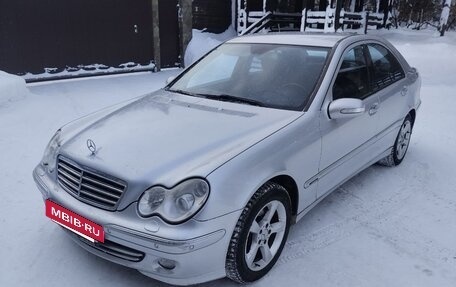 Mercedes-Benz C-Класс, 2006 год, 970 000 рублей, 2 фотография