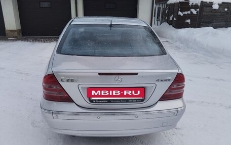 Mercedes-Benz C-Класс, 2006 год, 970 000 рублей, 6 фотография