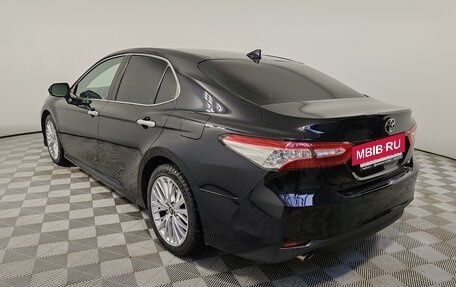 Toyota Camry, 2019 год, 2 649 000 рублей, 7 фотография