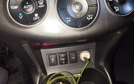 Toyota RAV4, 2012 год, 1 600 000 рублей, 9 фотография