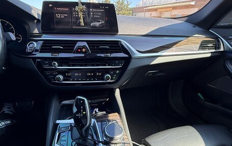 BMW 5 серия, 2019 год, 3 600 000 рублей, 20 фотография