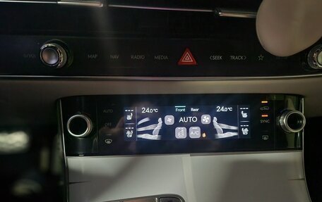 Genesis GV70, 2025 год, 13 990 000 рублей, 12 фотография