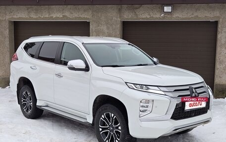 Mitsubishi Pajero Sport III рестайлинг, 2021 год, 3 750 000 рублей, 3 фотография