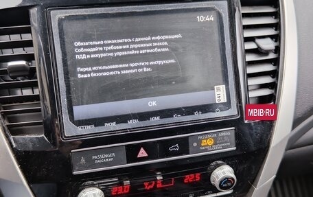 Mitsubishi Pajero Sport III рестайлинг, 2021 год, 3 750 000 рублей, 7 фотография