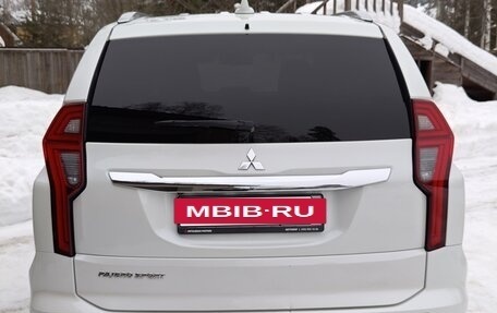 Mitsubishi Pajero Sport III рестайлинг, 2021 год, 3 750 000 рублей, 6 фотография