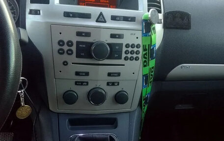 Opel Zafira B, 2008 год, 600 000 рублей, 20 фотография