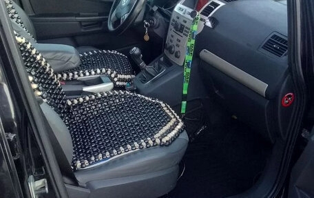 Opel Zafira B, 2008 год, 600 000 рублей, 30 фотография