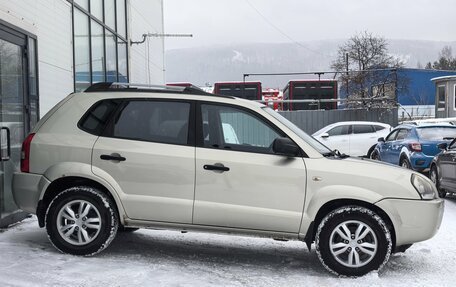 Hyundai Tucson III, 2008 год, 850 000 рублей, 7 фотография