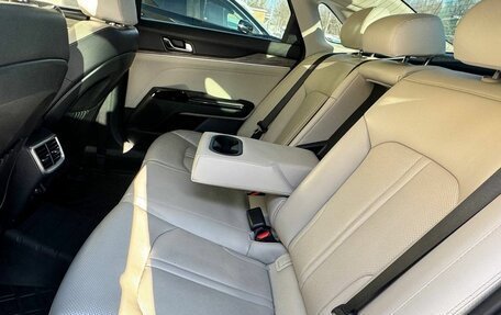 KIA K5, 2022 год, 2 900 000 рублей, 23 фотография