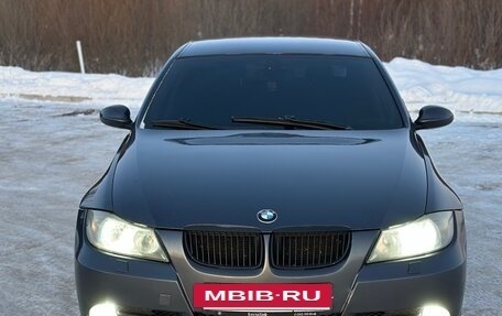 BMW 3 серия, 2005 год, 717 000 рублей, 2 фотография