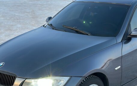 BMW 3 серия, 2005 год, 717 000 рублей, 24 фотография