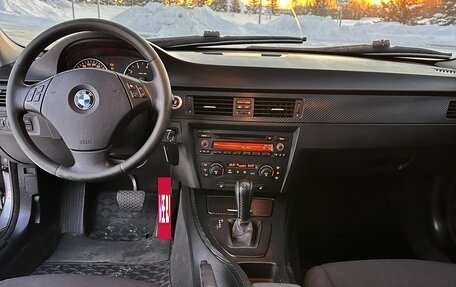 BMW 3 серия, 2005 год, 717 000 рублей, 19 фотография