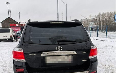 Toyota Highlander III, 2012 год, 1 700 000 рублей, 14 фотография