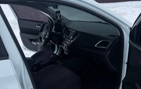 Hyundai Solaris II рестайлинг, 2018 год, 1 300 000 рублей, 5 фотография