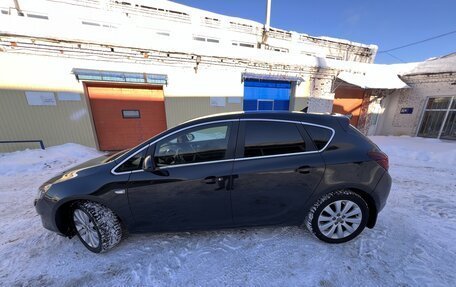 Opel Astra J, 2011 год, 700 000 рублей, 8 фотография