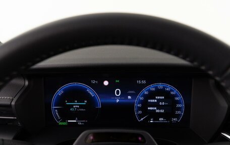 Toyota Camry, 2025 год, 4 498 999 рублей, 28 фотография