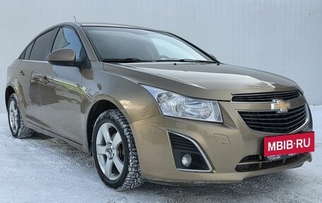 Chevrolet Cruze II, 2013 год, 850 000 рублей, 3 фотография
